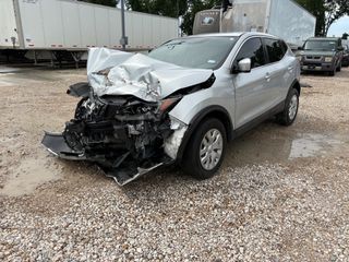 2019 Nissan Rogue Sport S - Primary Damage Right Image